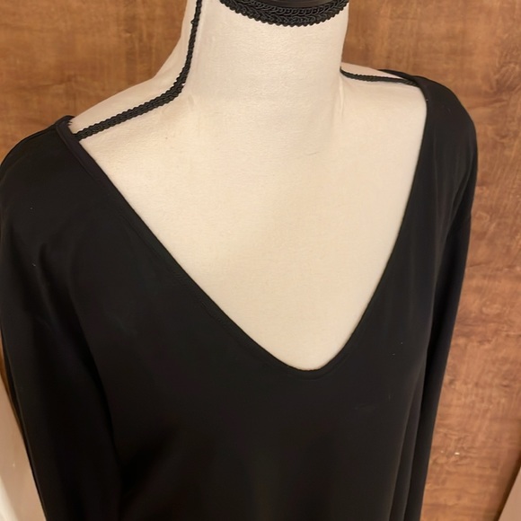 Black Long Sleeve Top - Picture 4 of 5